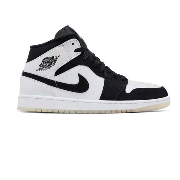 Jordan Other - DS 2021 Air Jordan 1 Mid SE Diamond Shorts Men’s 10.5